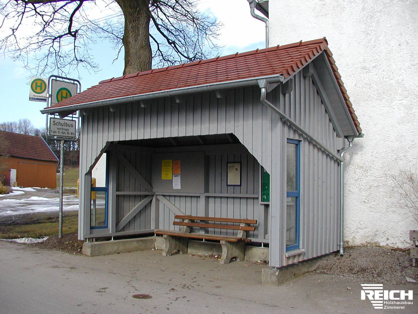 Bushäuschen, Brücke
