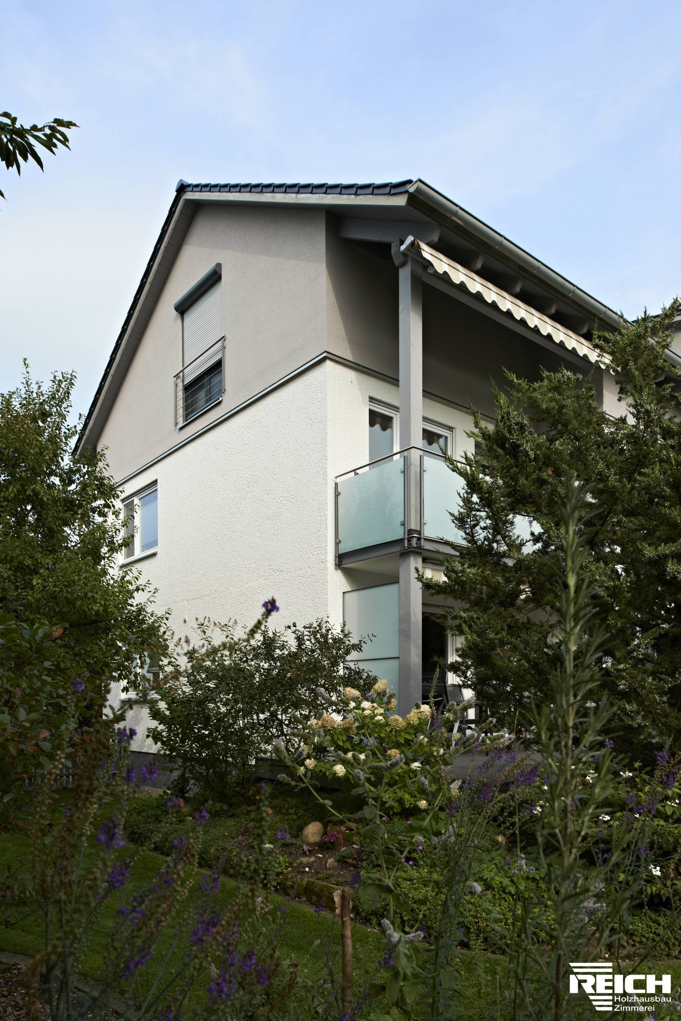 Aufstockung ZFH mit Doppelgarage in Brettsperrholz – Bauweise (LENO)
