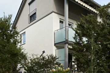 Aufstockung ZFH mit Doppelgarage in Brettsperrholz – Bauweise (LENO)