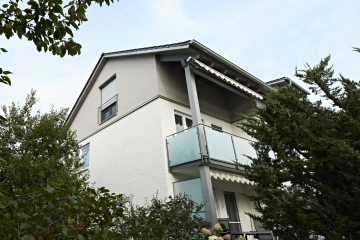 Aufstockung ZFH mit Doppelgarage in Brettsperrholz – Bauweise (LENO)