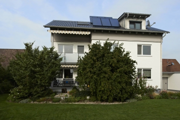 Aufstockung ZFH mit Doppelgarage in Brettsperrholz – Bauweise (LENO)