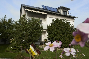 Aufstockung ZFH mit Doppelgarage in Brettsperrholz – Bauweise (LENO)