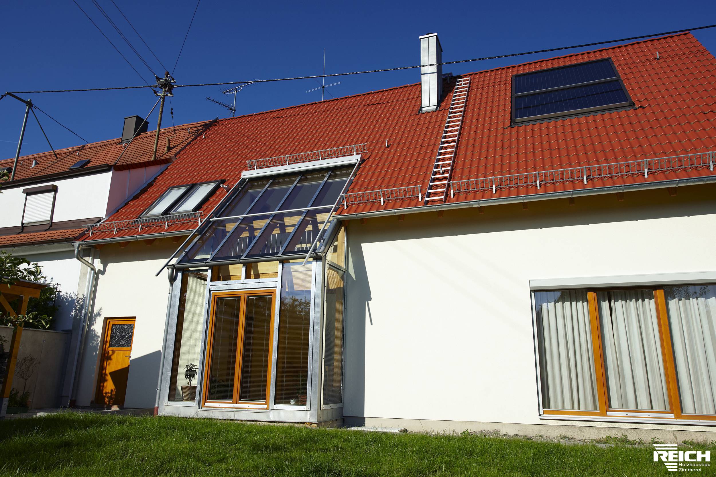Galerie Neubau eines EFH in Holzrahmenbauweise mit Wintergarten (Niedrigenergiehaus)